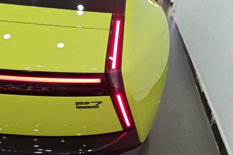 Used XPeng P7 2025 Model—702 Long Range Ultra Right Rear Taillight