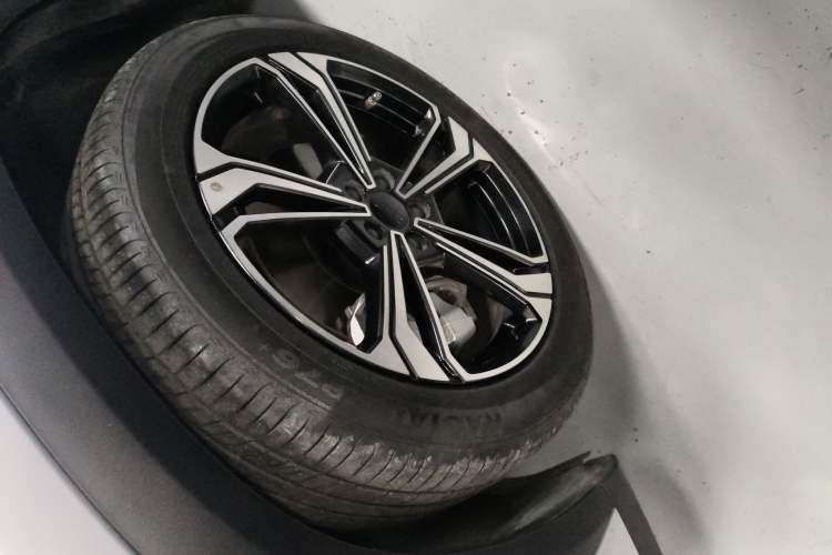 Used Geely Galaxy L7 2025 EM-i 115km Exploration+ Edition