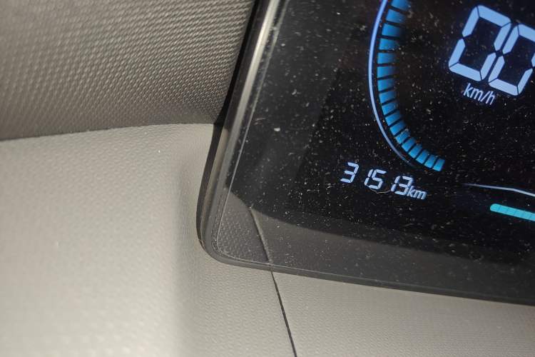 Used Leapmotor T03 2023 310 Lite Edition Odometer Close Up