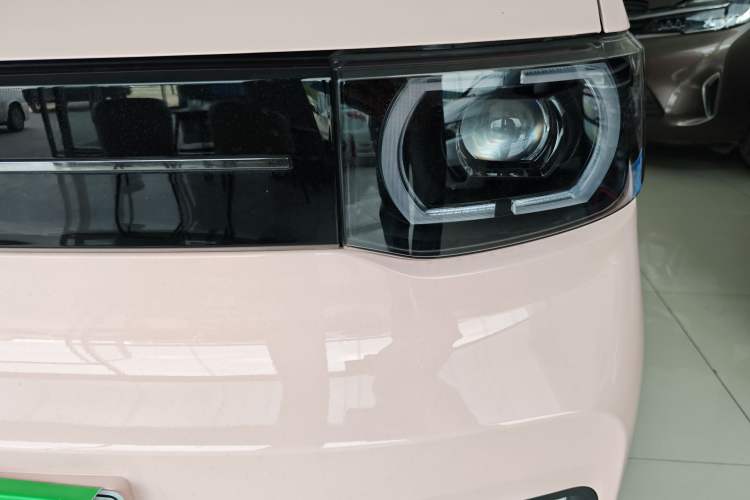 Used Wuling Hongguang MINIEV 2022 Macaron Premium Model – Lithium Iron Phosphate