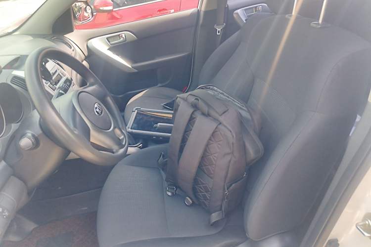 Used Kia Forte 2014 1.6L MT GL