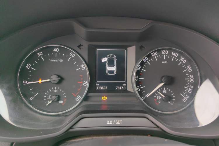 Used Skoda Octavia 2016 1.6L Manual Smart Drive Version Instrument Cluster