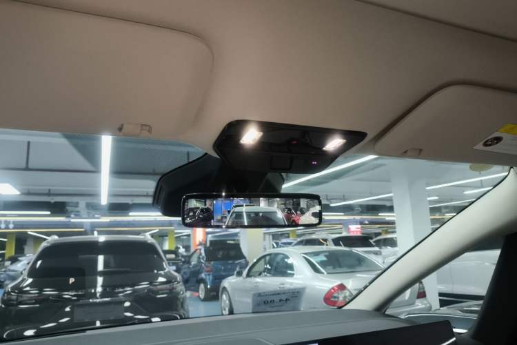 Used Li Auto MEGA 2024 Ultra Model