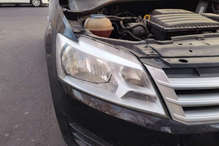 Used Volkswagen Santana 2015 1.6L Automatic Fashion Edition