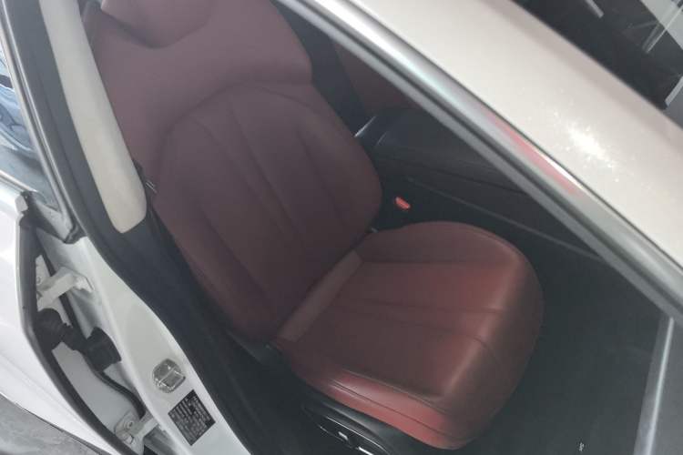 Used XPeng P7 2022 670N+ Right Front Seat