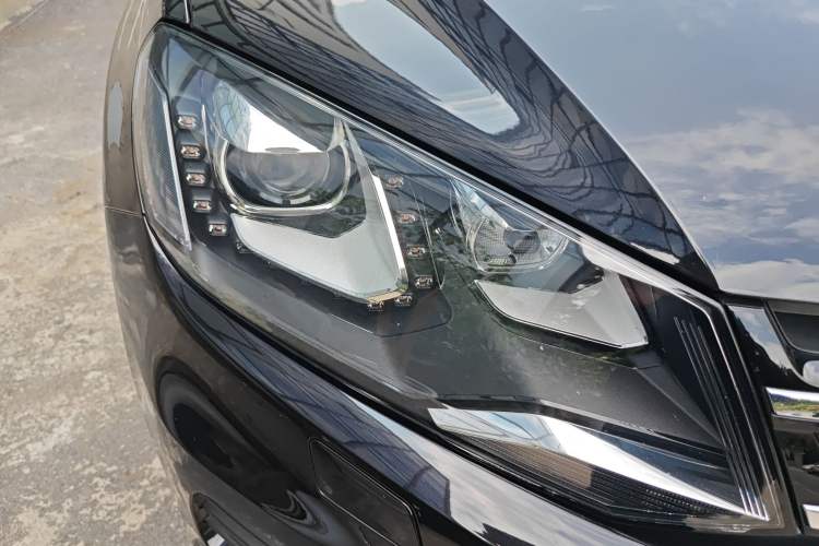 Used Volkswagen Touareg 2011 3.0 TSI Luxury Edition Exterior 6