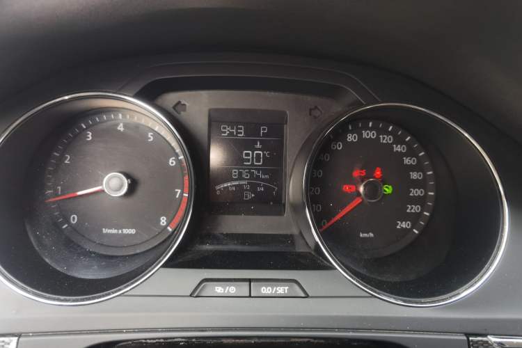 Used Volkswagen Bora 2014 1.6L Automatic Fashion Model
