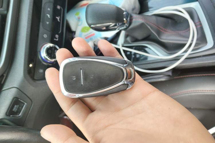 Used Chevrolet Orlando 2018 Redline 530T Automatic Enjoyment Edition (5+2 Model) – China V Standard Vehicle Key