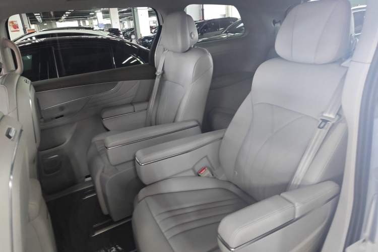 Used Roewe iMAX8 New Energy 2025 1.5T DMH Lu Zun Deluxe Edition