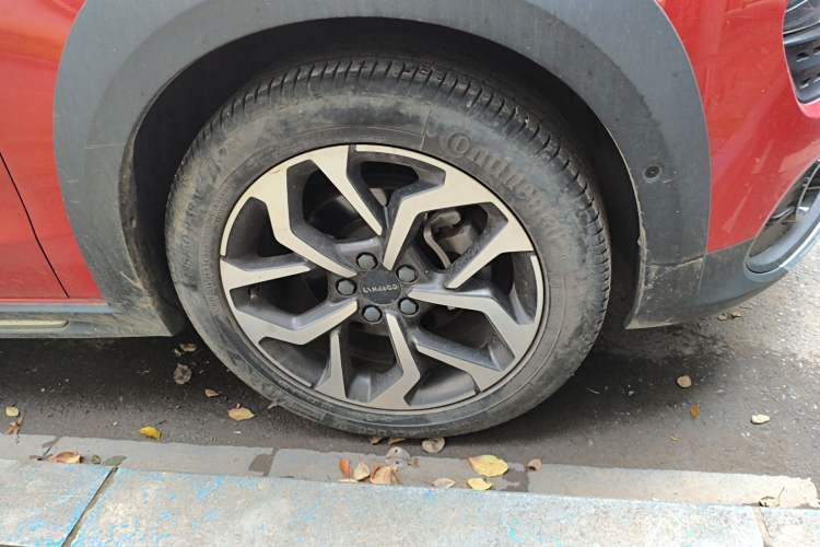 Used Lynk & Co 02 2019 1.5T DCT Two-Wheel Drive Pro Edition China VI Standard
