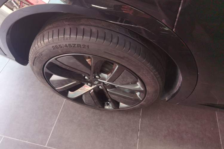 Used Li Auto L9 2023 Pro Model Exterior 5