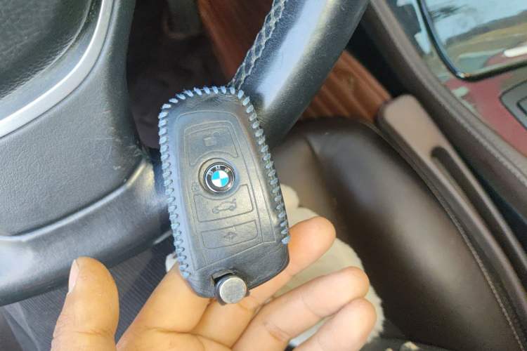 Used BMW 5 Series 2014 525Li Luxury Design Package Vehicle Key