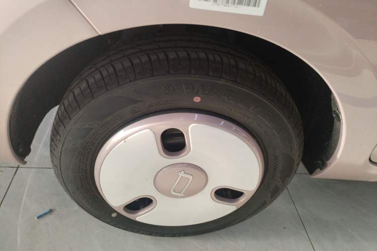 Used Bestune Pony 2026 222km Colorful Horse Left Front Wheel Hub