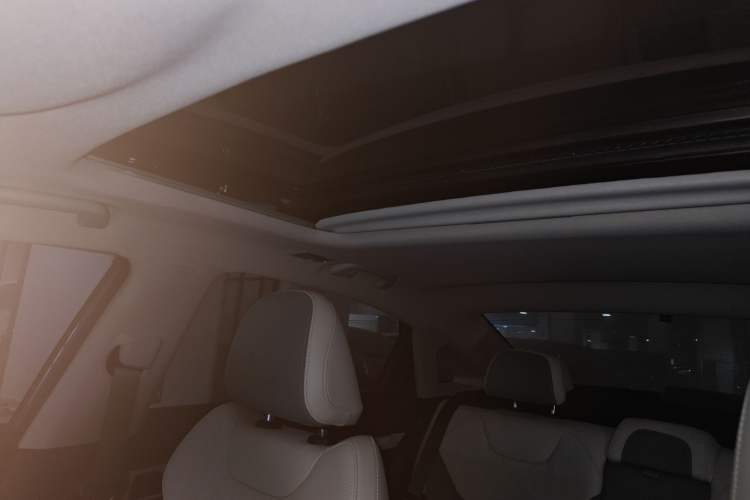 Used Geely Auto Emgrand L HiP 2022 1.5TD-DHT Pro 100KM Super Swift
