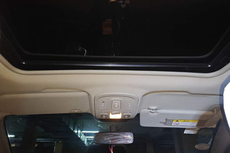 Used Citroen C4L 2013 1.6 THP Automatic Impression Edition
