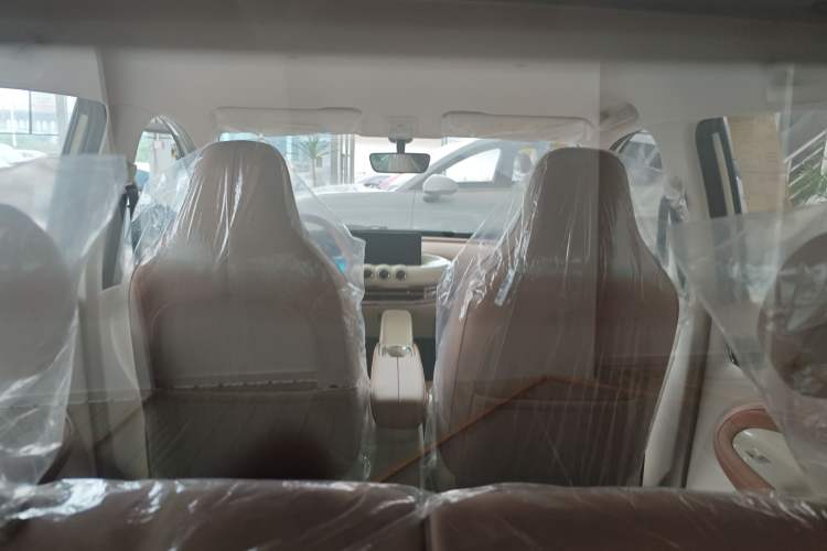 Used Wuling Bingo 2025 333 km Lingxi Deluxe Edition Headliner