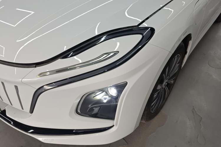 Used Hongqi E-QM5 2022 431 km Charge & Enjoy Edition Left Front Headlight