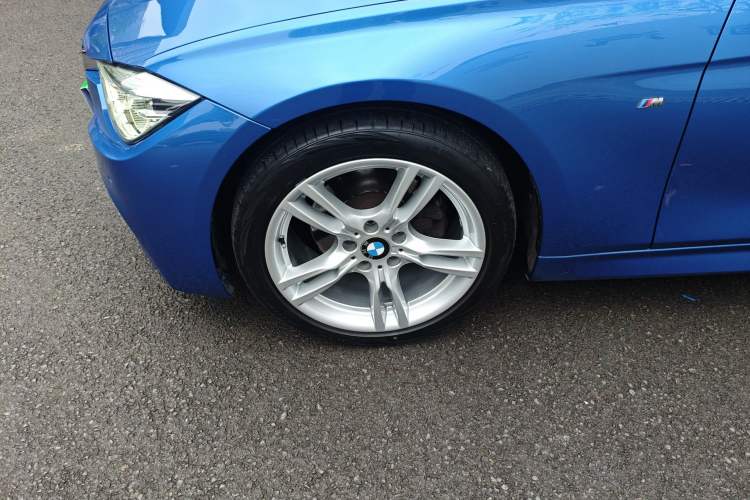 Used BMW 3 Series 2018 320Li Leading Model M Sport Package Exterior 4