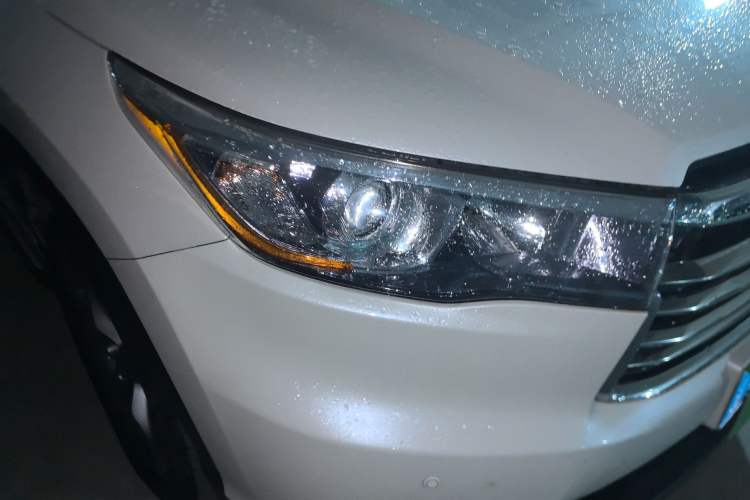 Used Toyota Highlander 2017 2.0T Four-Wheel Drive Luxury Edition 7 Seats