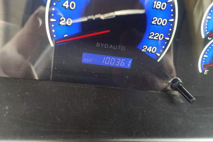 Used BYD F3 2018 1.5L Manual Classic Model Odometer Close Up