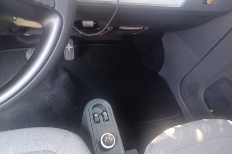 Used Wuling Hongguang MINIEV 2022 Macaron Premium Model – Lithium Iron Phosphate