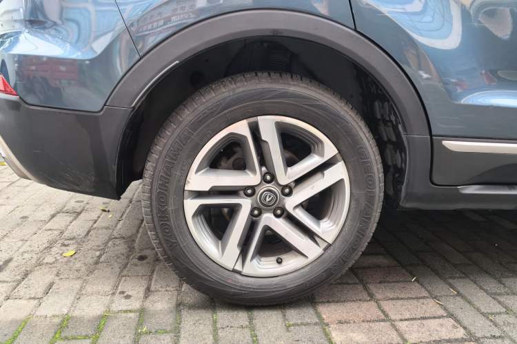 Used CHANGAN CS55 2018 1.5T Automatic Colorful Edition China V Standard Right Rear Wheel Hub