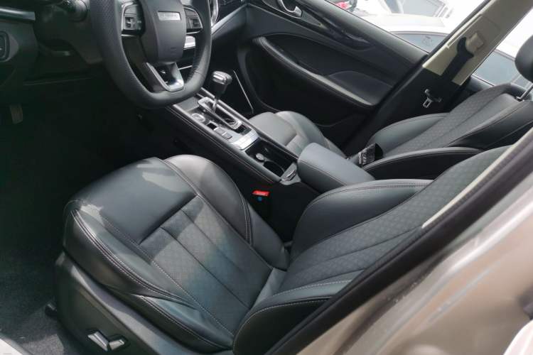 Used JETOUR X90 2019 1.5T Automatic Smart Enjoyment 6-Seater Emission Standard China V Left Front Seat