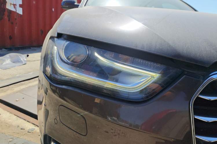 Used Audi A4L 2016 35 TFSI Automatic Comfort Model Right Front Headlight