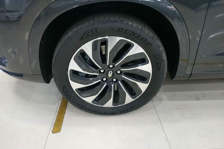 Used Hima AITO M7 2022 1.5T Four-Wheel Drive Luxury Edition Left Front Wheel Hub