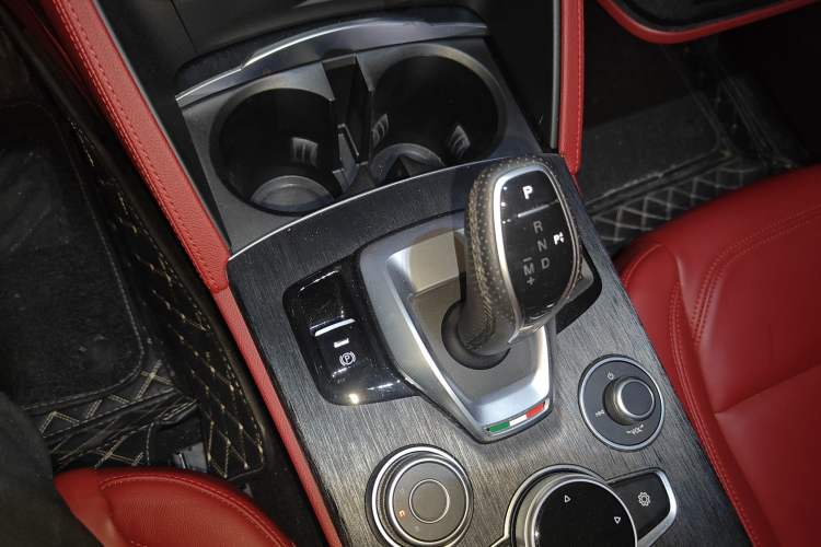 Used Alfa Romeo Stelvio 2021 2.0T 280HP Luxury Edition