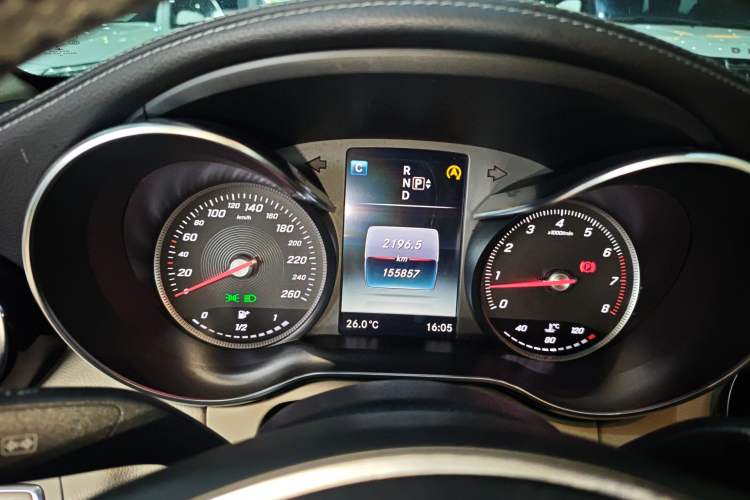 Used Mercedes-Benz C-Class 2015 C 200 L Sport Edition Instrument Cluster