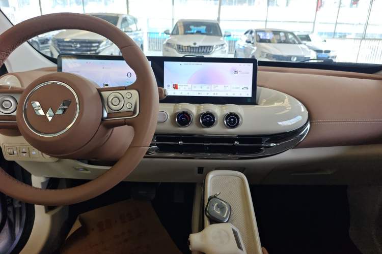 Used Wuling Bingo 2025 410 km Lingxi Deluxe Edition Audio And AC Panel