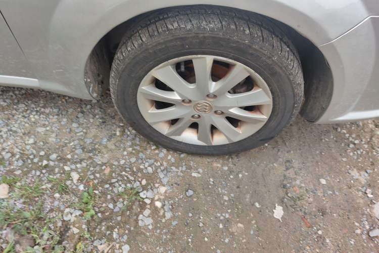 Used Buick Excelle 2008 1.6 LE-MT Navi Right Front Wheel Hub