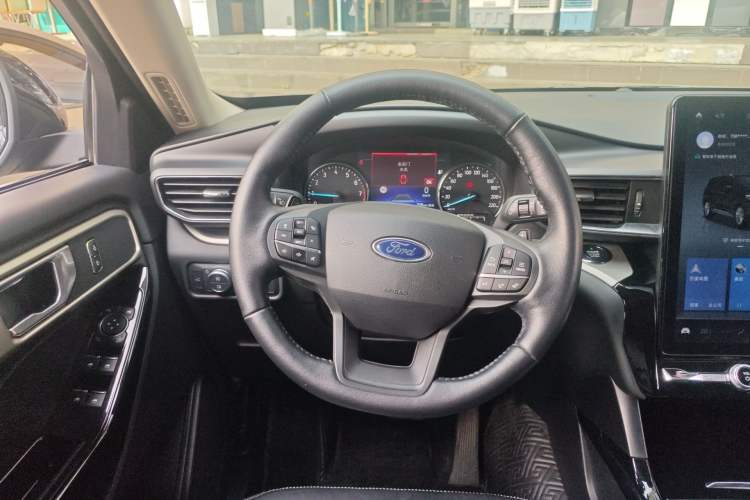 Used Ford Explorer 2020 EcoBoost 285 Rear-Drive Trend Edition 6 Seats Steering Wheel