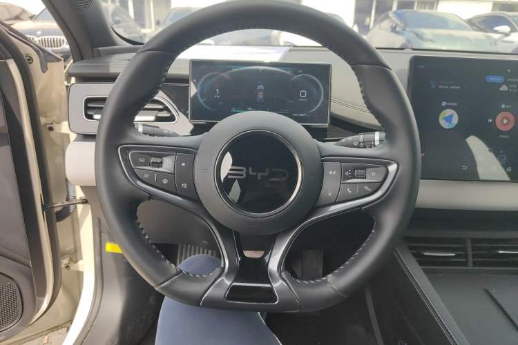 Used BYD Seal 06 New Energy 2024 DM-i 120KM Luxury Model Steering Wheel