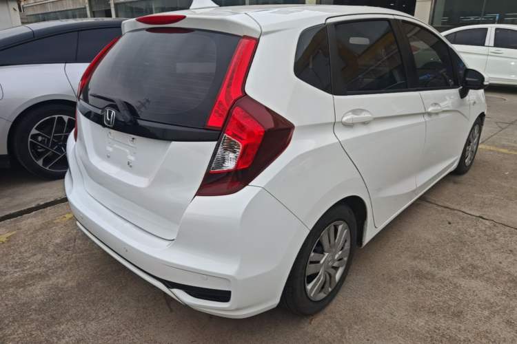 Used Honda Fit 2018 1.5L Manual Comfort Version Rear Right 45 Deg