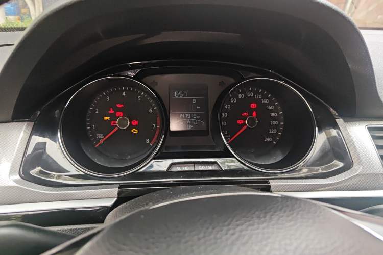 Used Volkswagen Bora 2017 1.6L Automatic Comfort Model Instrument Cluster