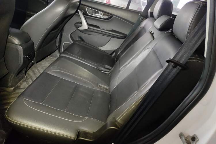 Used SWM X7 2016 1.8L Manual Luxury Edition 7 Seats Left Rear Seat