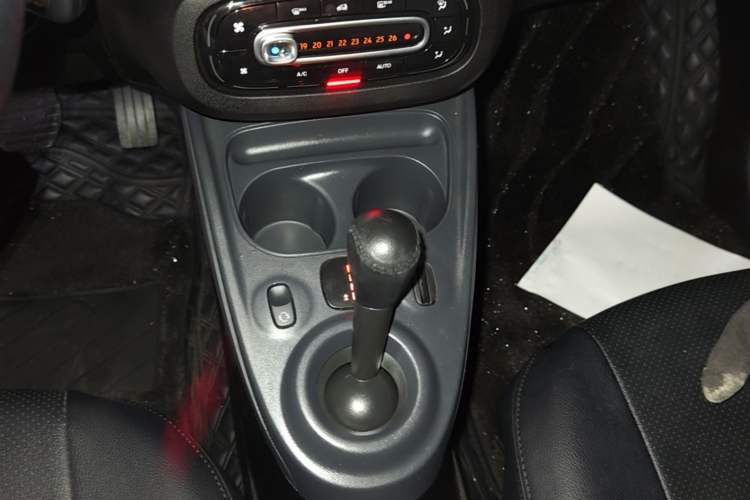 Used smart forfour 2016 1.0L 52 kW Dynamic Edition