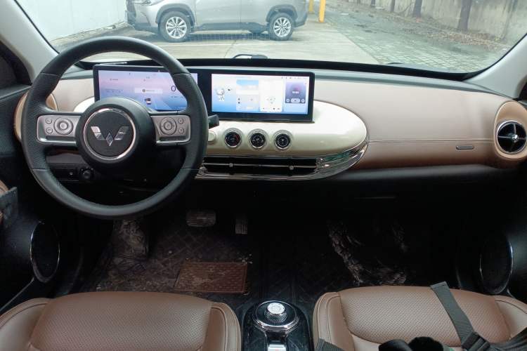 Used Wuling Bingo 2023 333 km Lingxi Connected Version
