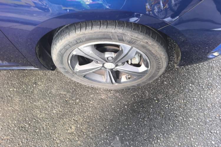 Used Geely Auto Emgrand GL 2018 1.4T Manual Elite Smart Connectivity Version
