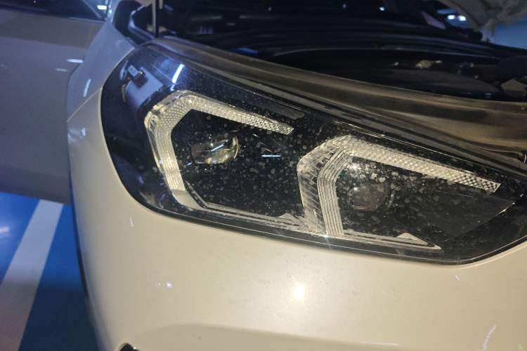 Used BMW X1 2023 sDrive20Li X Design Package Right Front Headlight