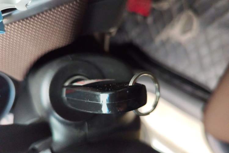 Used Chevrolet Cruze 2013 Hatchback 1.6L Manual Luxury Model
