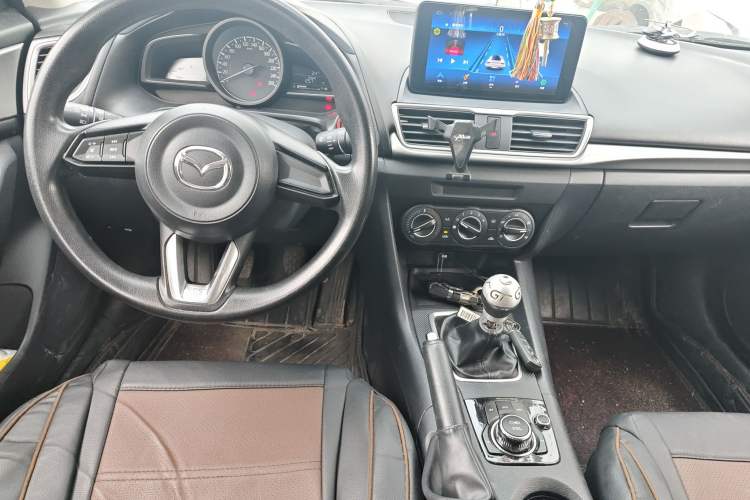 Used Mazda 3 Axela 2017 Sedan 1.5L Manual Comfort Model Emission Standard China V