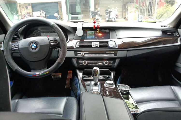 Used BMW 5 Series 2013 525Li Luxury Model