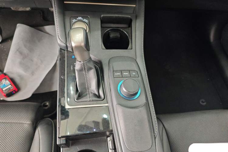 Used Lexus ES 2016 200 Midnight Special Limited Edition Gear Lever