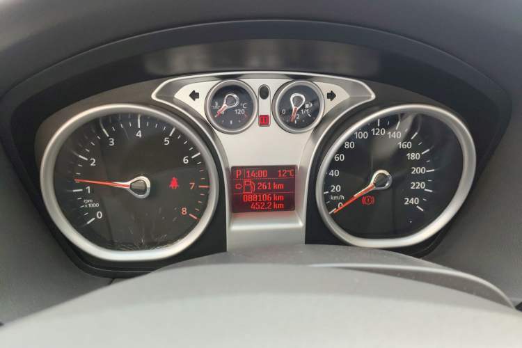 Used Ford Focus 2011 Hatchback 1.8L Automatic Fashion Edition
