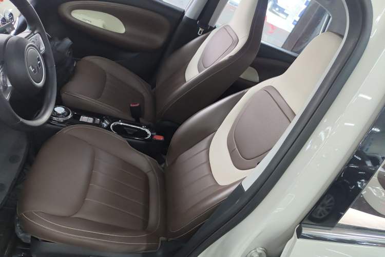 Used Wuling Bingo 2024 333 km Enjoyment Version Left Front Seat
