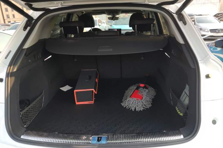 Used Audi Q5L 2023 40T Fashionable and Dynamic Edition
