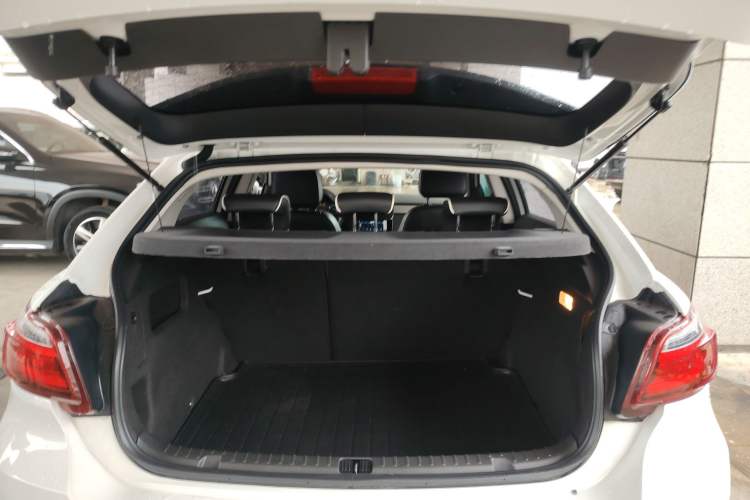 Used Qoros 3 2017 Hatchback 1.6L Automatic Zhiyue Model